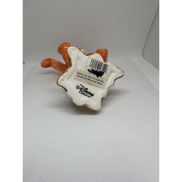 DISNEY  Winnie The Pooh TIgger ON A TREE STUMP  , 4” Tall With Piglet - Picture 6 of 7